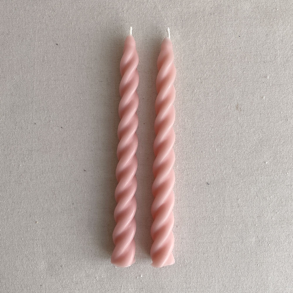 PAIR OF BEESWAX TWIST CANDLES : LYCHEE